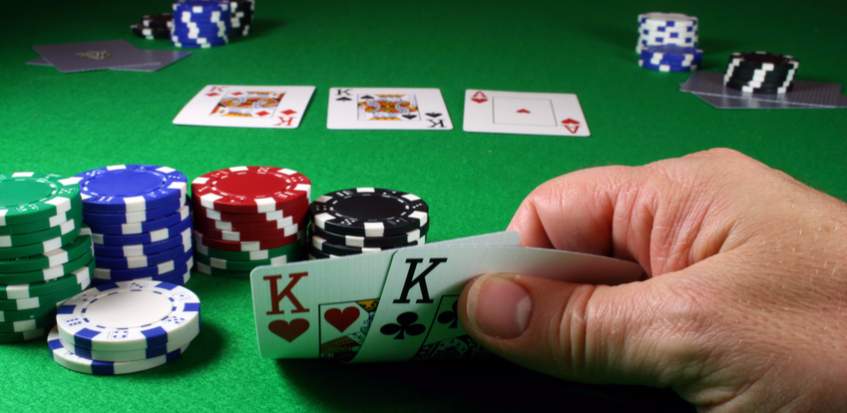 Understand the meaning of Texas Holdem poker: