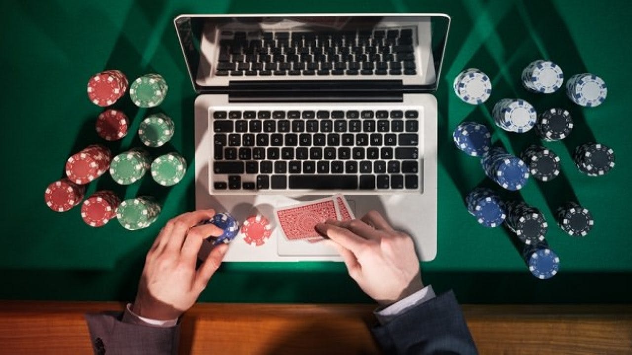 Go Through 3 Advantages of Online Casino Gambling