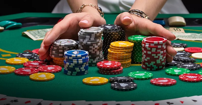 An Ultimate Guide for Everyone About Poker Gambling