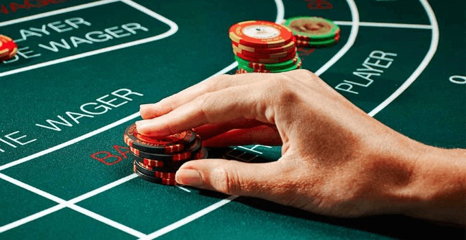 Strategies To Follow To Ensure Your Win In Baccarat Online