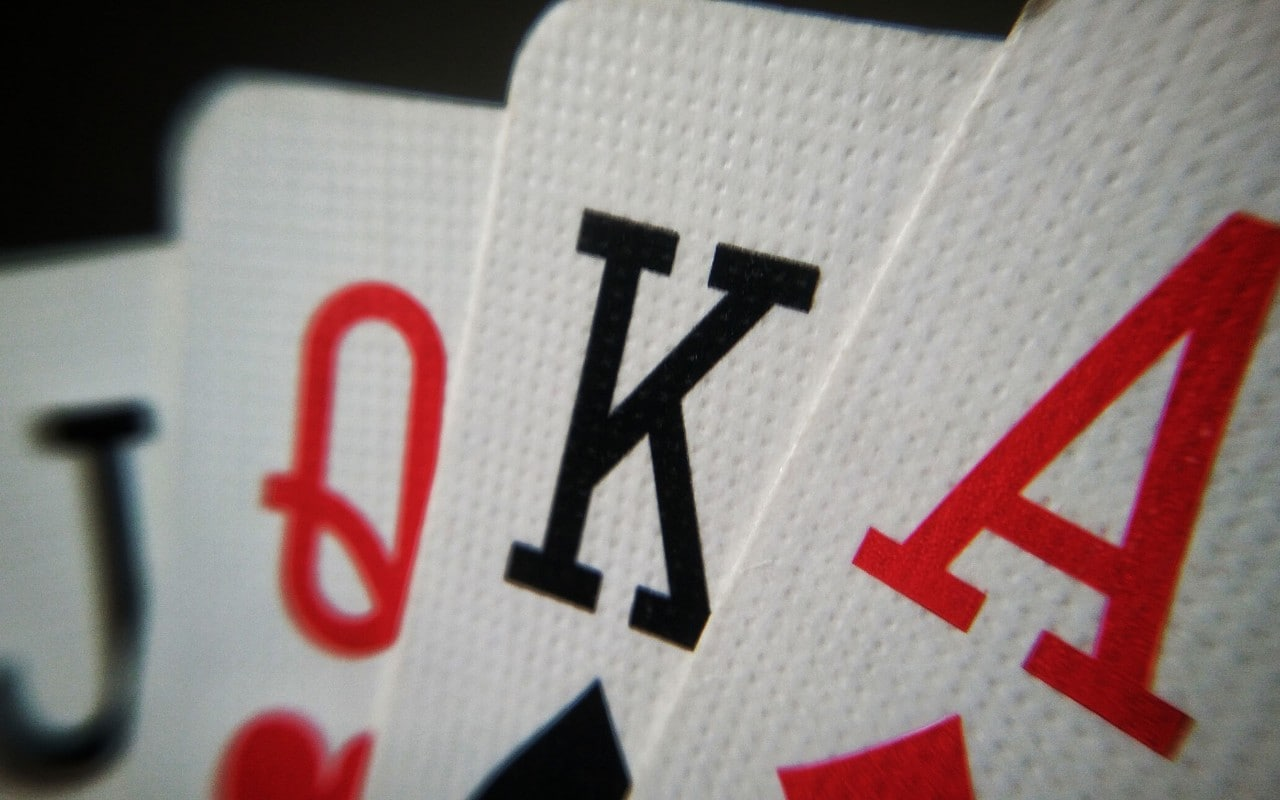 What should you know about the hand rankings in Poker?